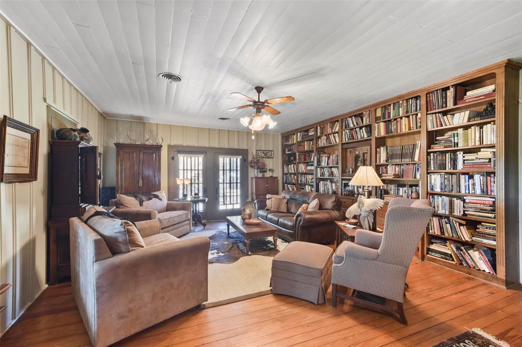 1253 S Berlin Road, Brenham, Texas image 39