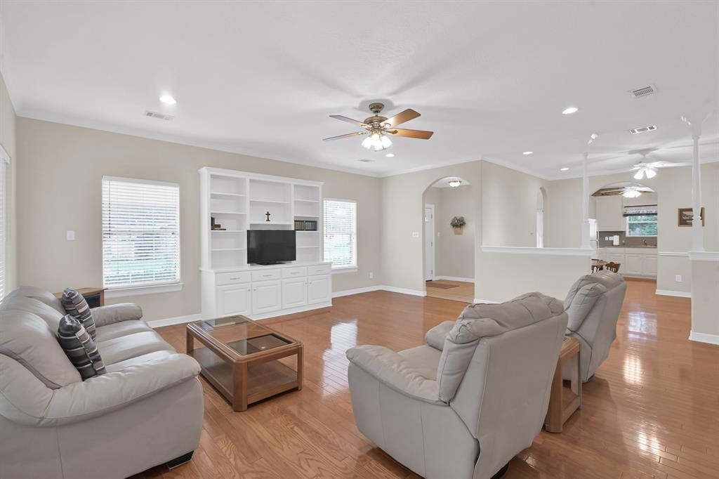 83 Mohawk Drive