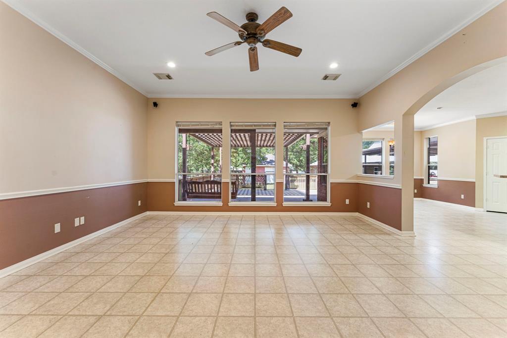 11534 Clint Parker Road, Conroe, Texas image 8