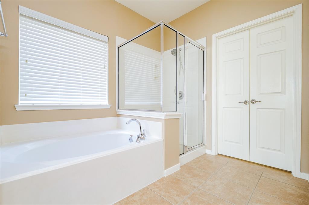22215 Pacific Ocean Drive, Spring, Texas image 27