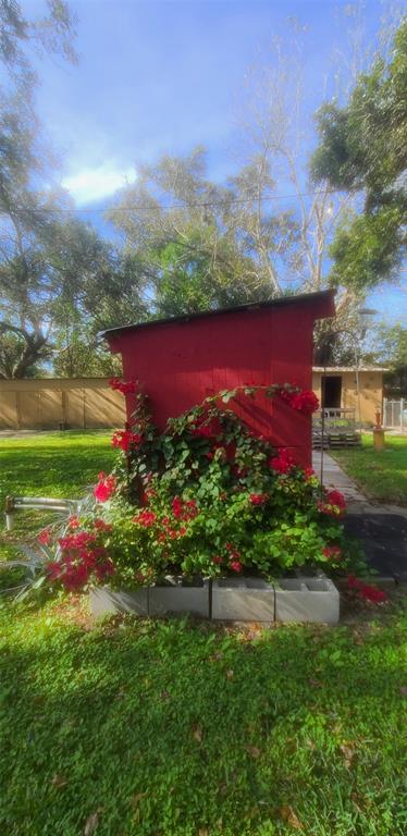 1470 E South Street, Alvin, Texas image 40
