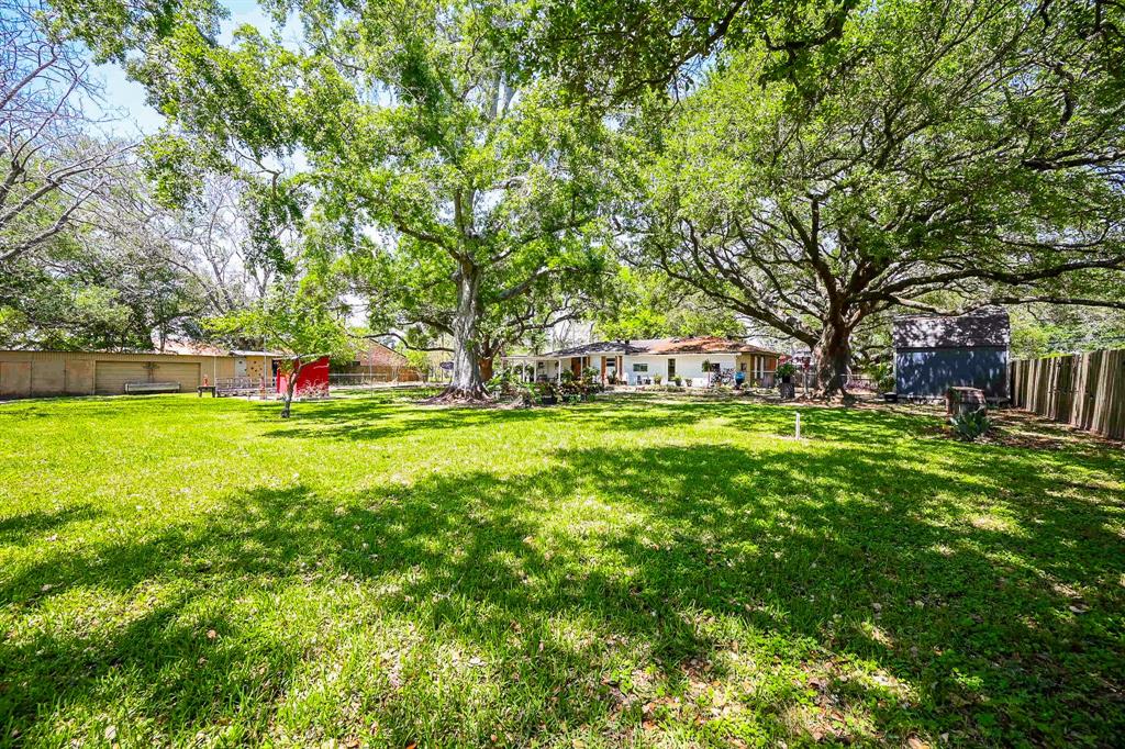 1470 E South Street, Alvin, Texas image 29