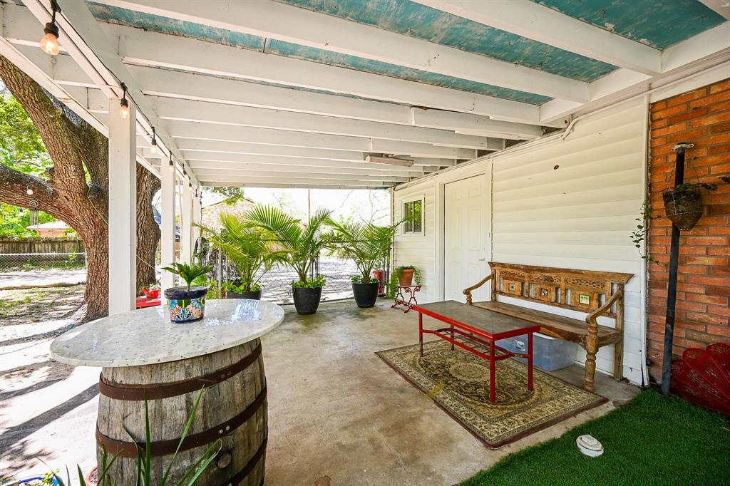 1470 E South Street, Alvin, Texas image 25