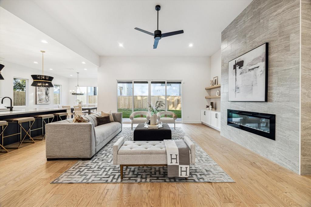 1132 Wakefield Drive, Houston, Texas image 3