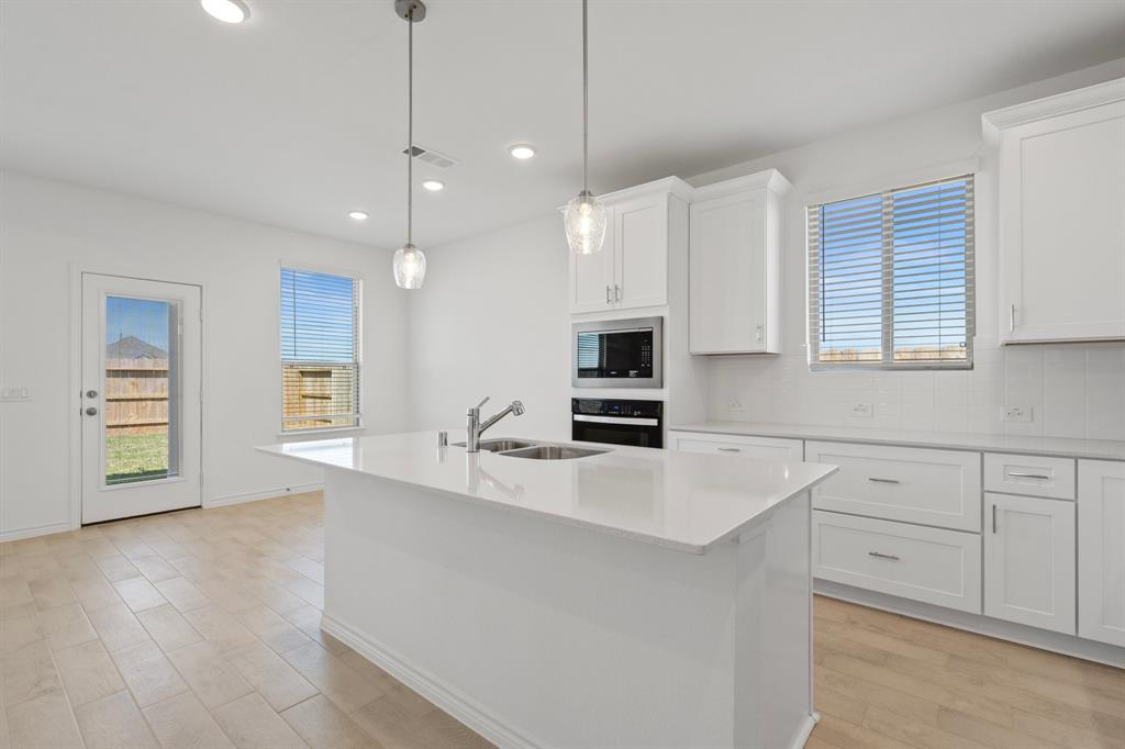 450 Turtle Creek Drive, Dayton, Texas image 15