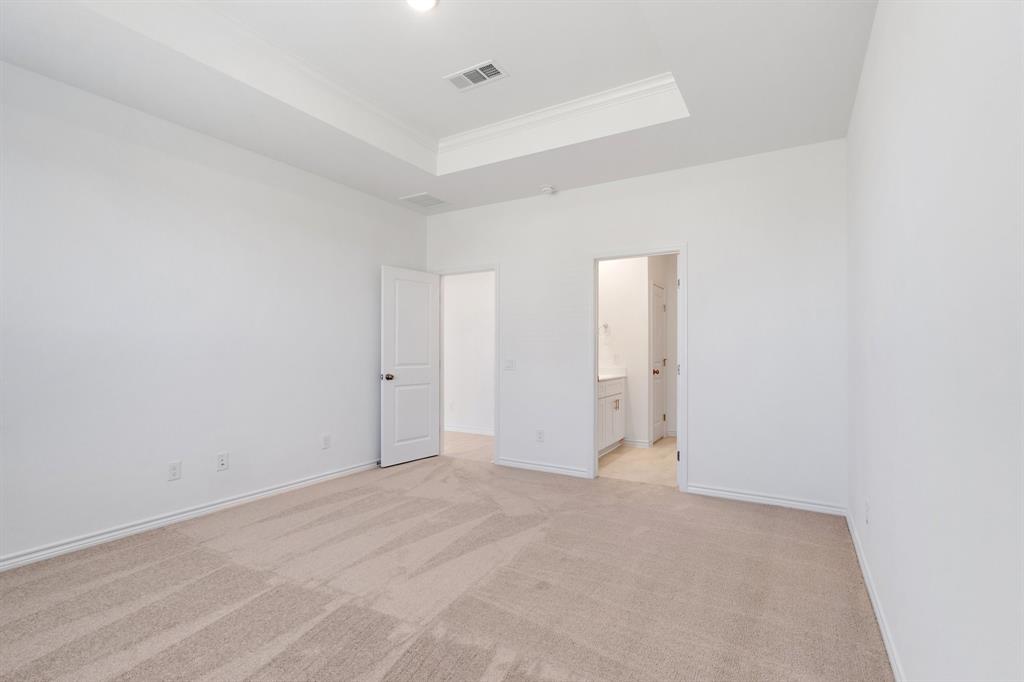 450 Turtle Creek Drive, Dayton, Texas image 4
