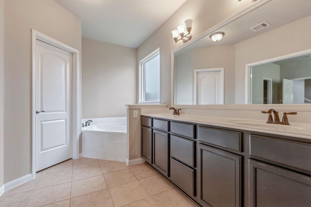 22931 Gentle Shadow Drive, Hockley, Texas image 27