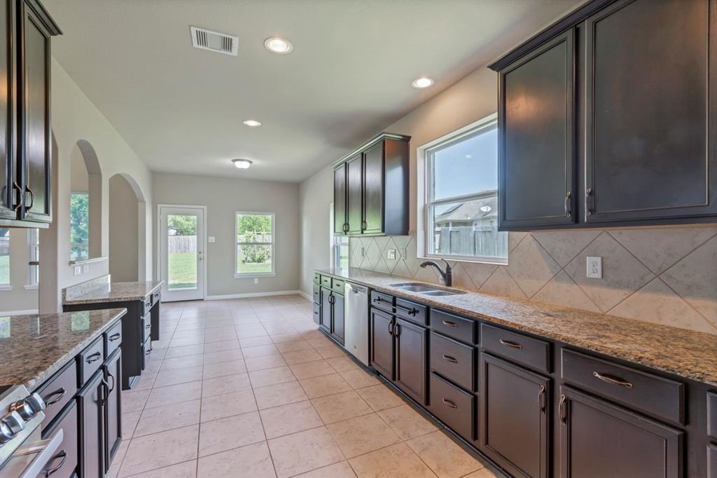 22931 Gentle Shadow Drive, Hockley, Texas image 22
