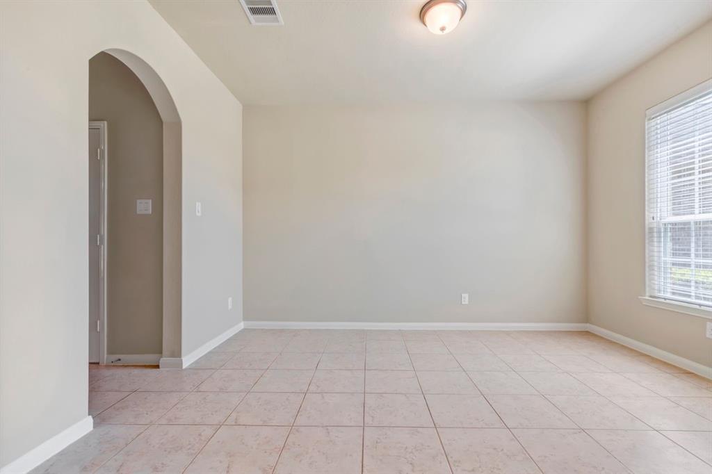 22931 Gentle Shadow Drive, Hockley, Texas image 9