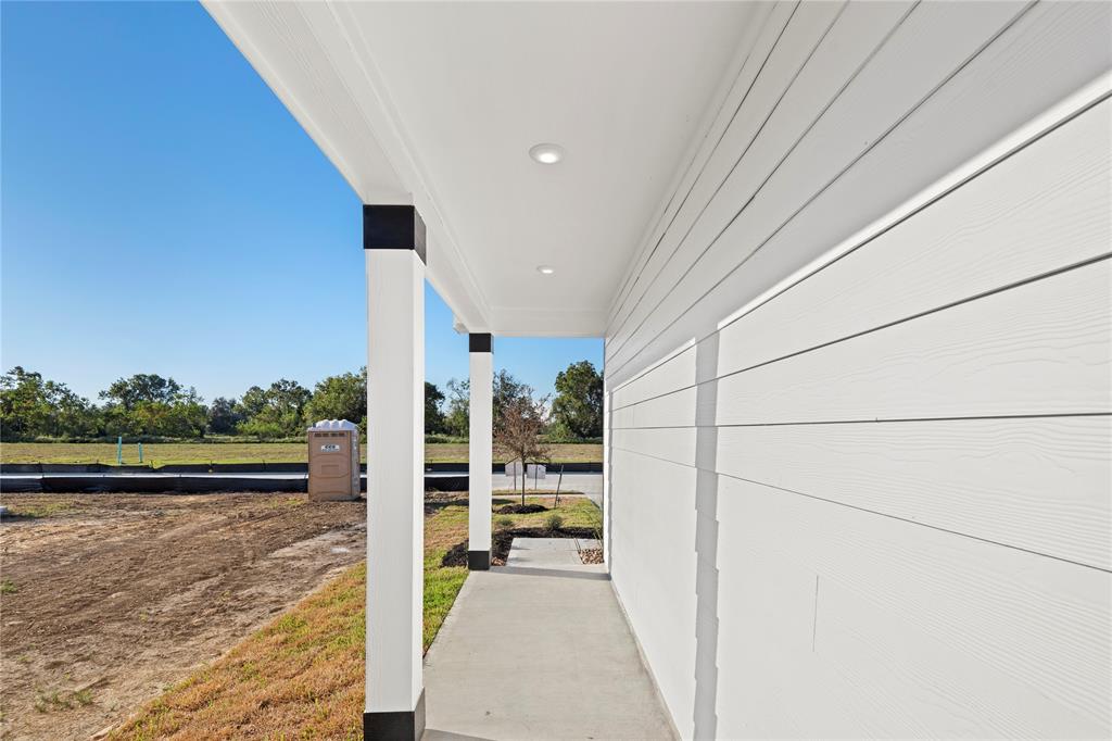 785 Westpointe Drive, Dayton, Texas image 2