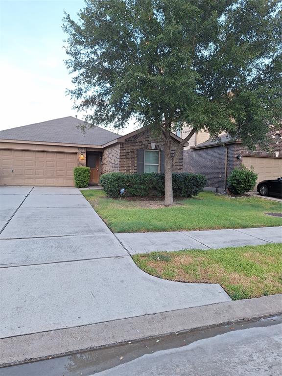 2519 Skyview Point Drive, Houston, Texas image 1