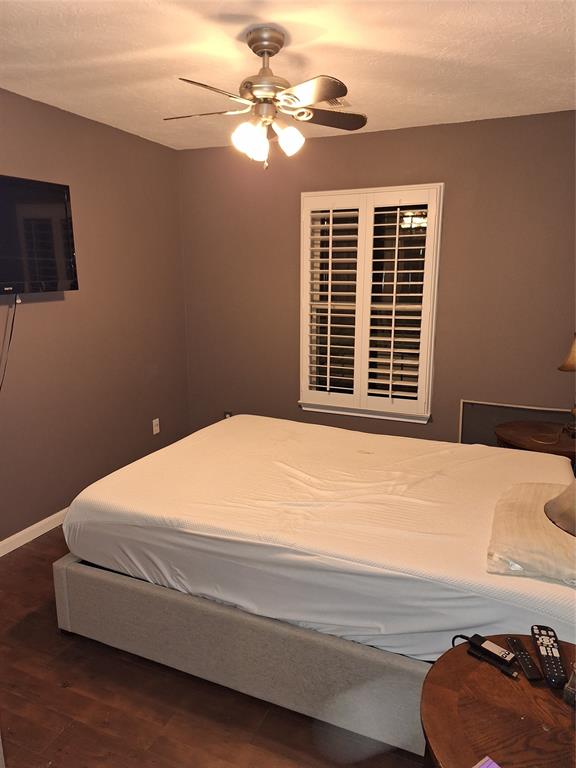 2519 Skyview Point Drive, Houston, Texas image 3
