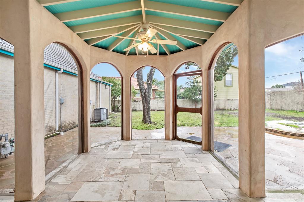 5012 Woodrow Avenue, Galveston, Texas image 6