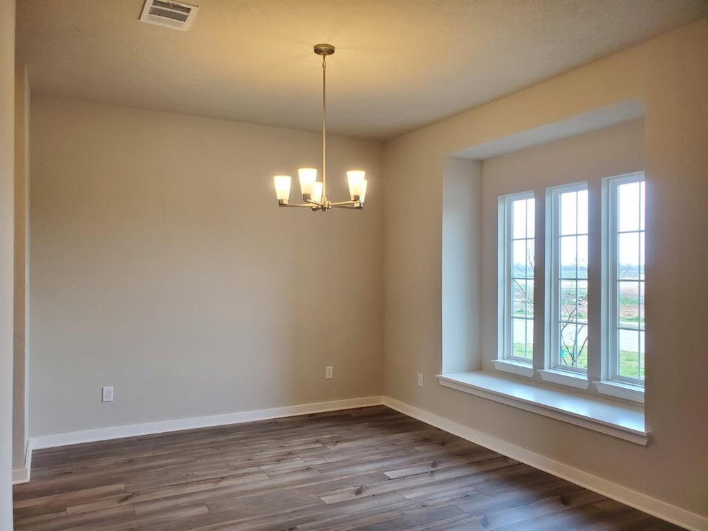 1408 Lake Ridge Drive, Brenham, Texas image 5