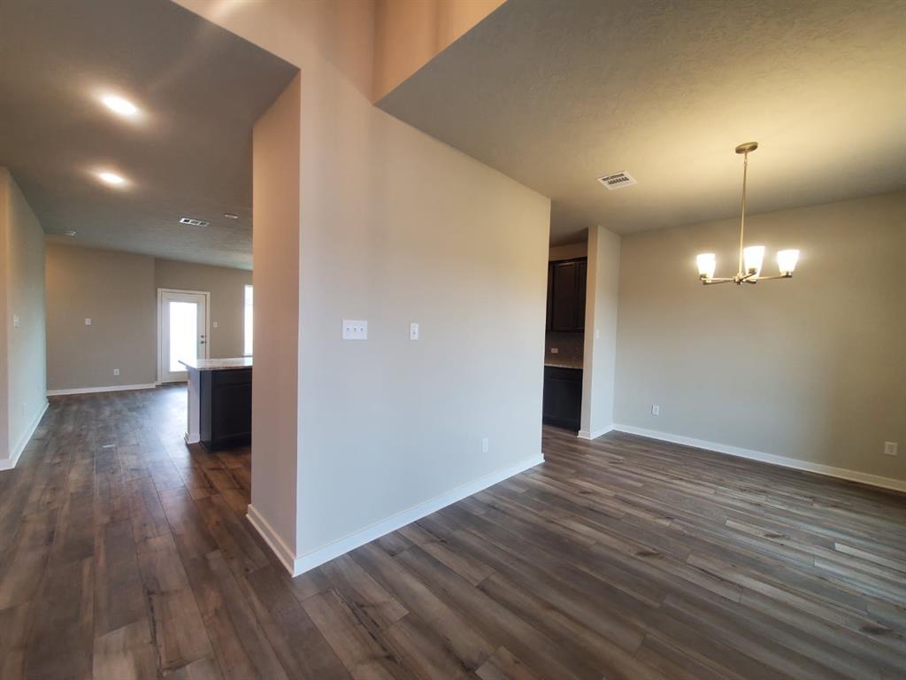 1408 Lake Ridge Drive, Brenham, Texas image 4