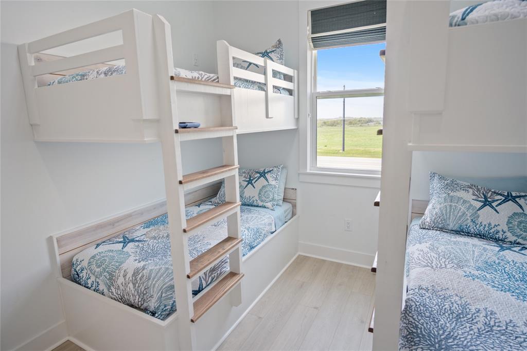 986 Bolivar Dunes Boulevard, Gilchrist, Texas image 33
