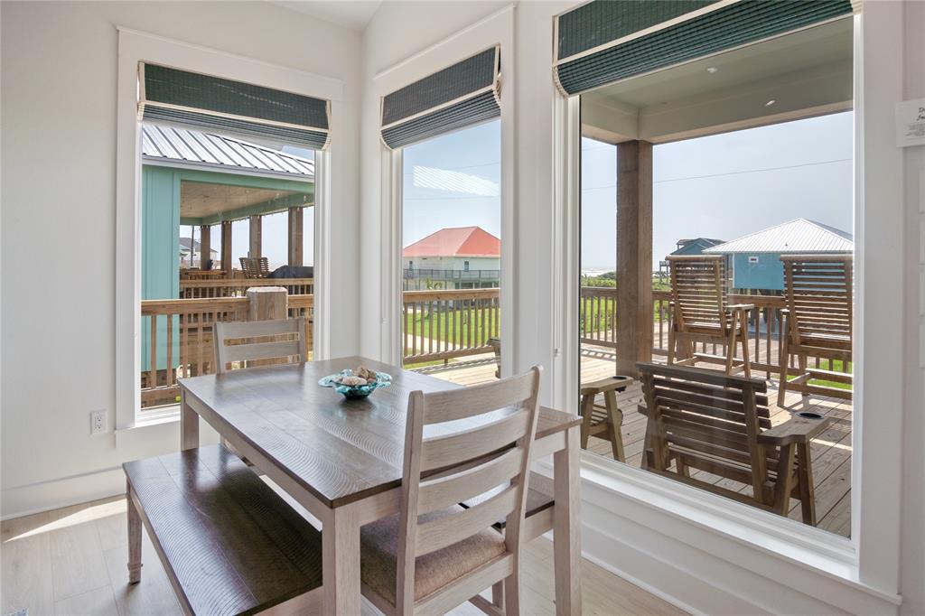 986 Bolivar Dunes Boulevard, Gilchrist, Texas image 11