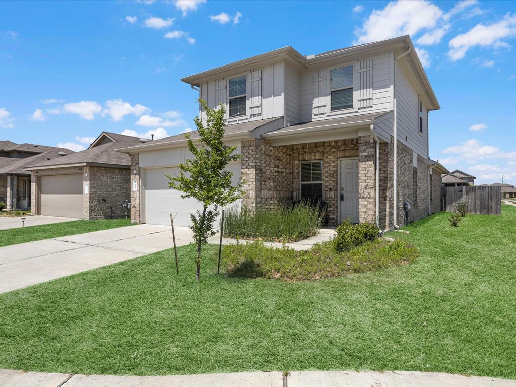 2419 Norwood Stand Trail, Spring, Texas image 2