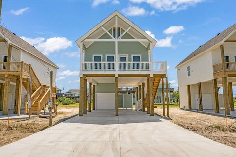 A home in Crystal Beach