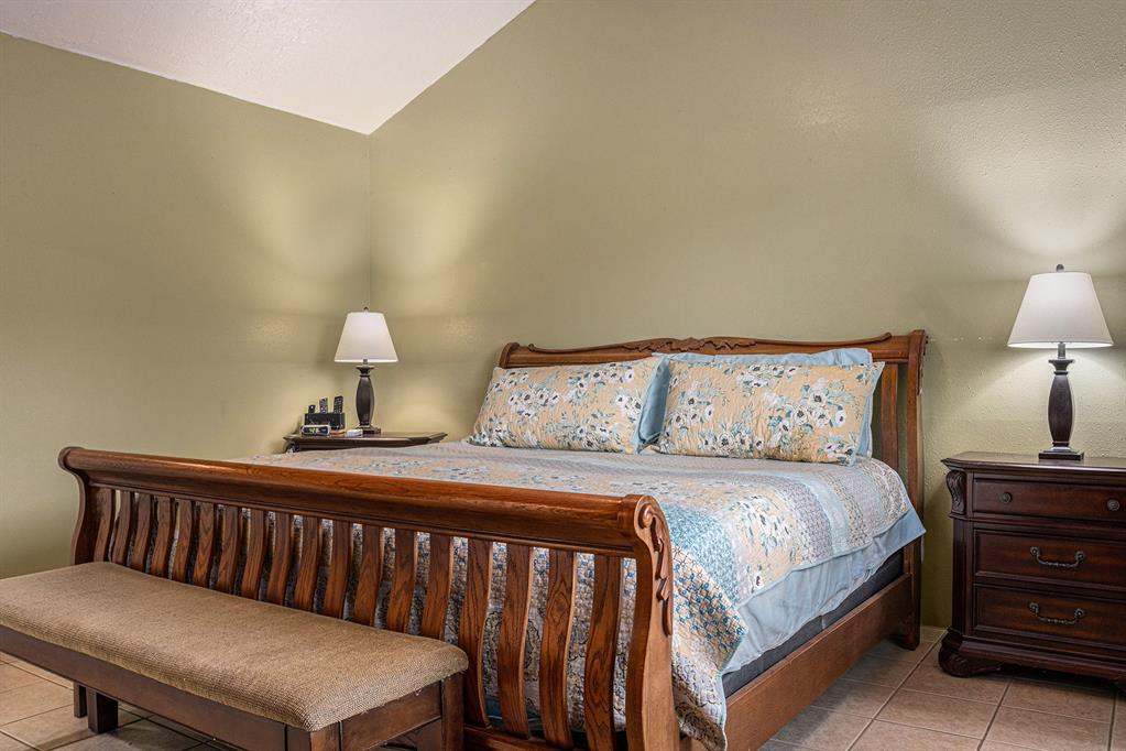 2334 Morning Meadow Drive, Missouri City, Texas image 18