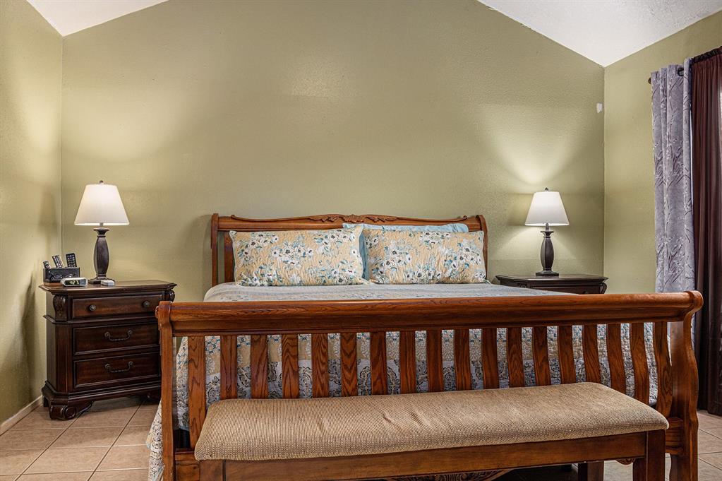 2334 Morning Meadow Drive, Missouri City, Texas image 17