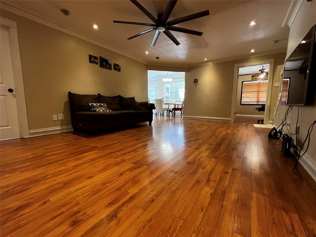 7062 Windy Pines Drive, Spring, Texas image 2