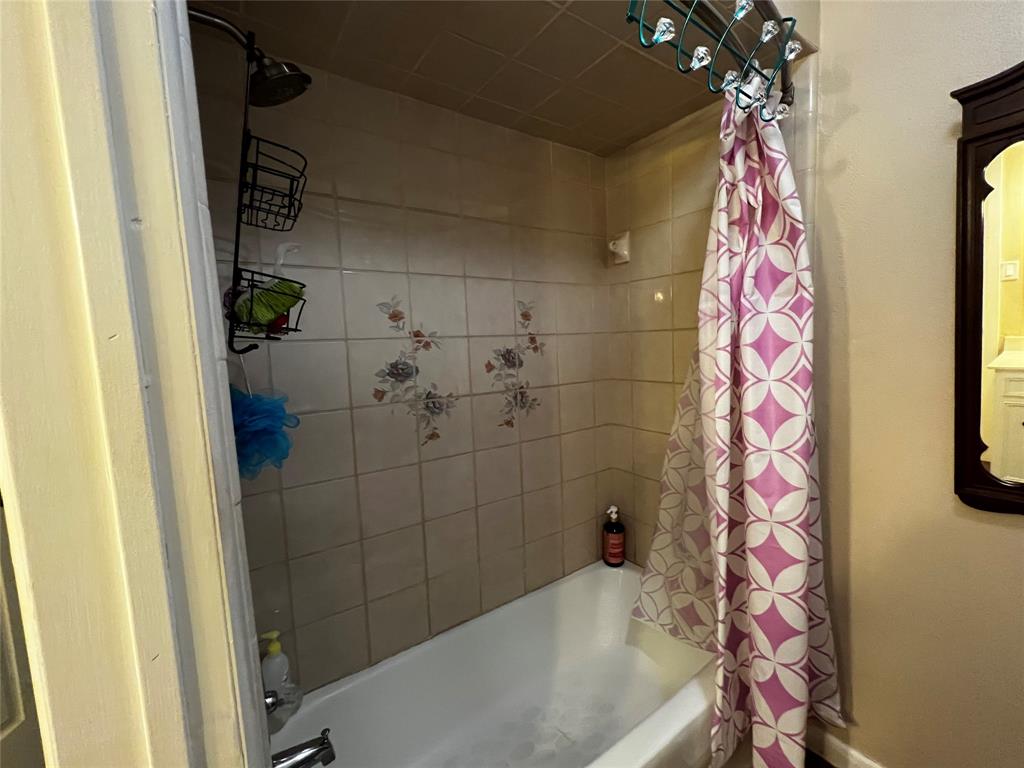 7062 Windy Pines Drive, Spring, Texas image 19