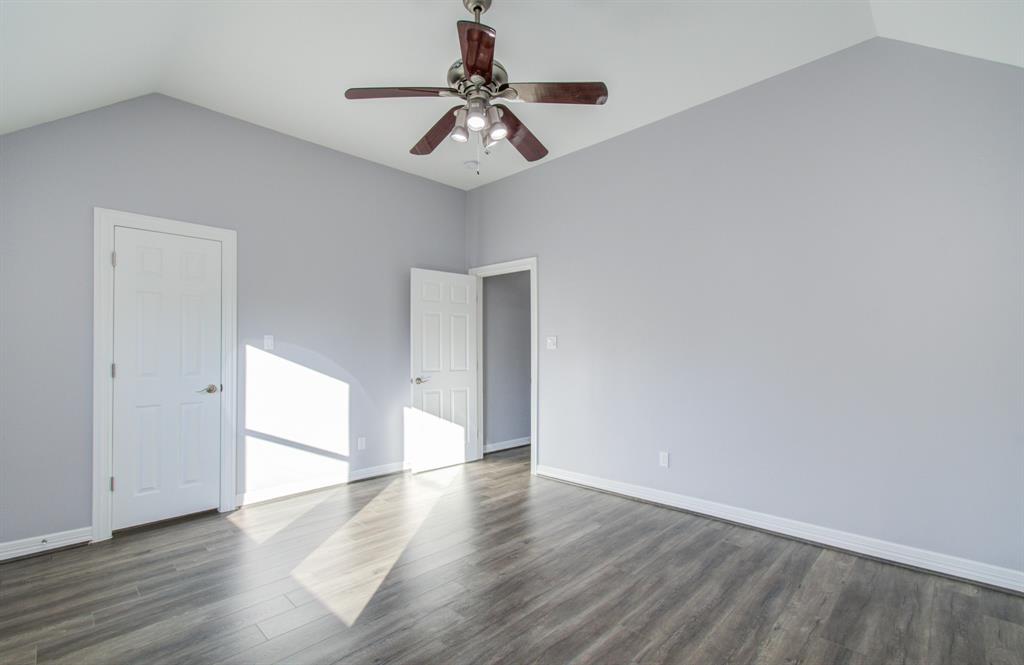 4202 Creek Ridge Lane, Missouri City, Texas image 32