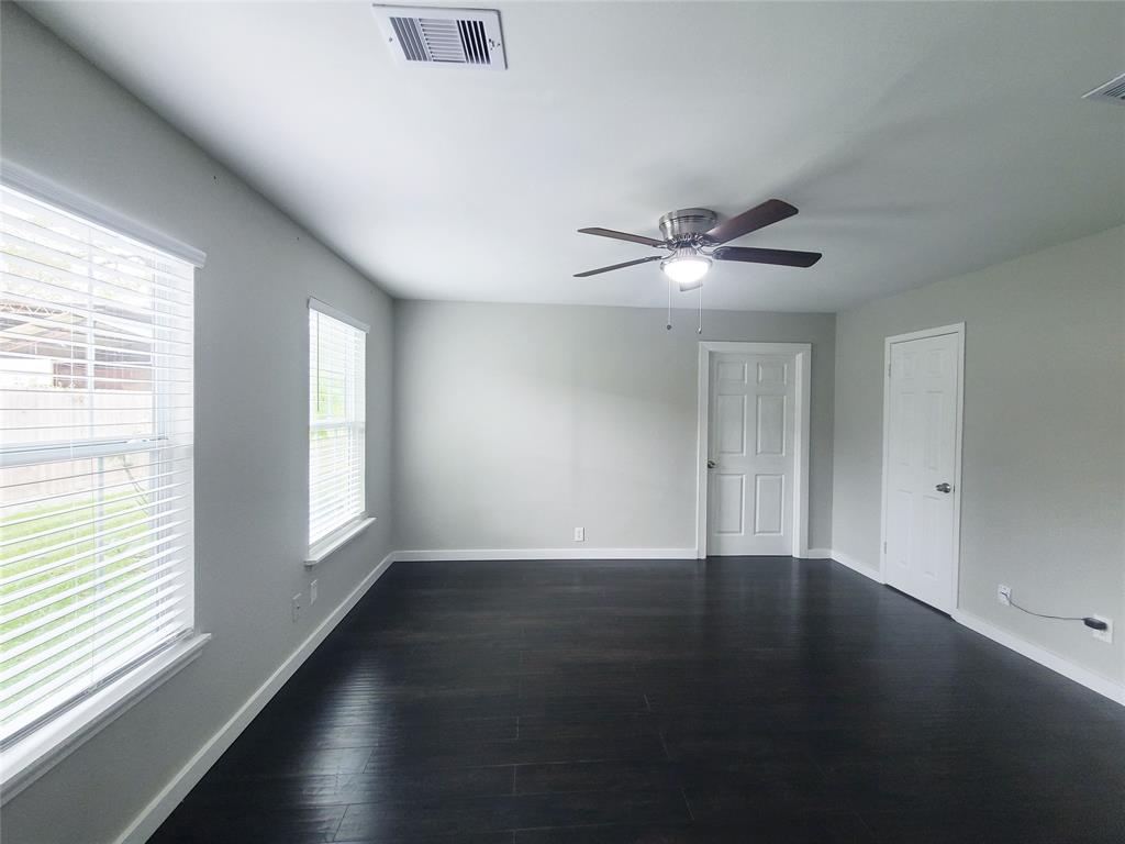 727 Yorkshire Street, Houston, Texas image 14