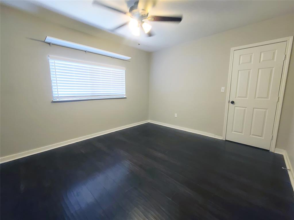 727 Yorkshire Street, Houston, Texas image 8