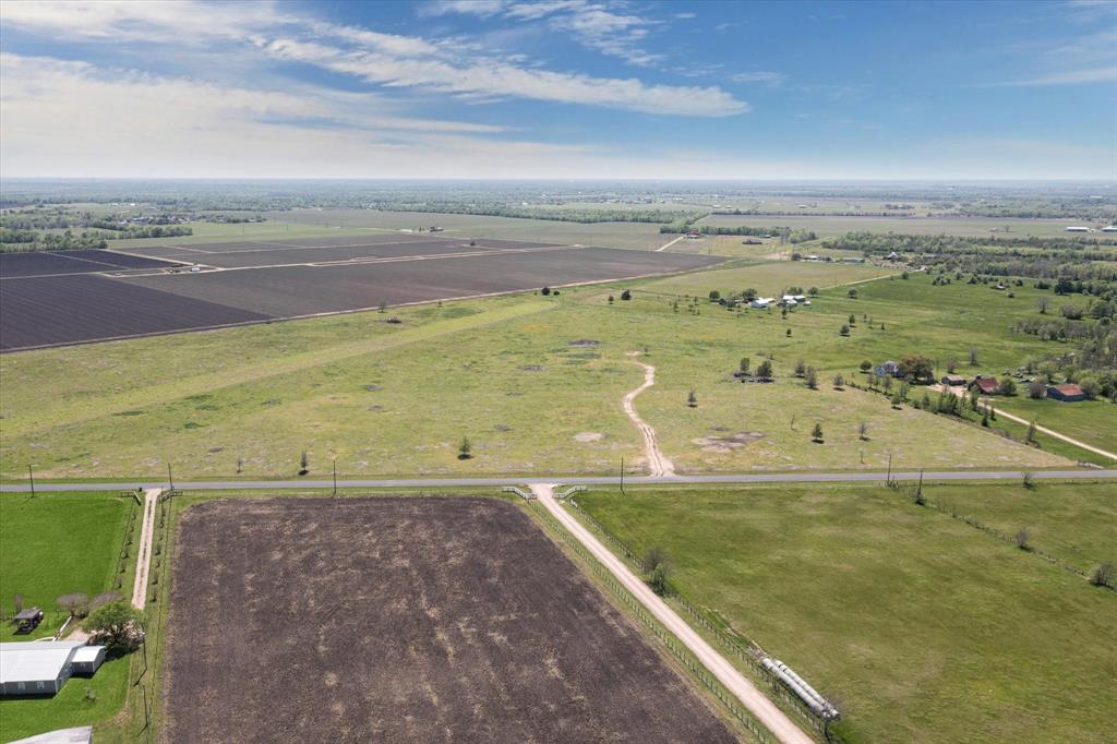 5053 Ward Bend Road, Sealy, Texas image 6