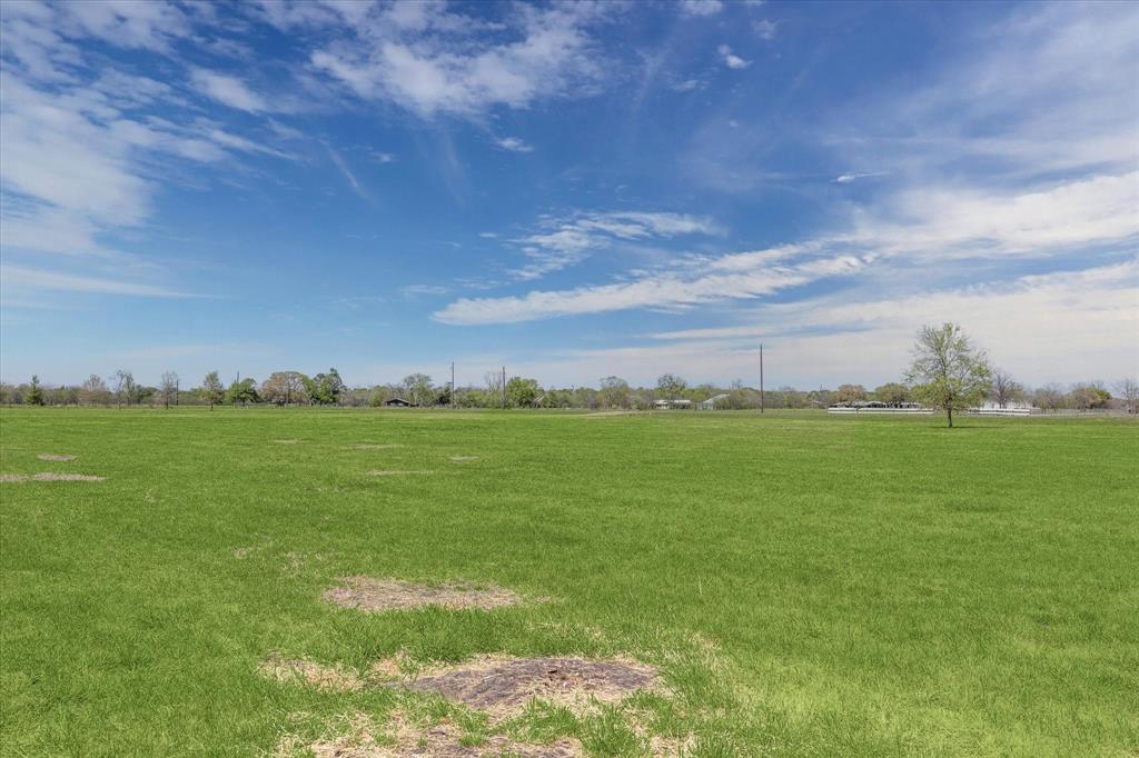 5053 Ward Bend Road, Sealy, Texas image 3