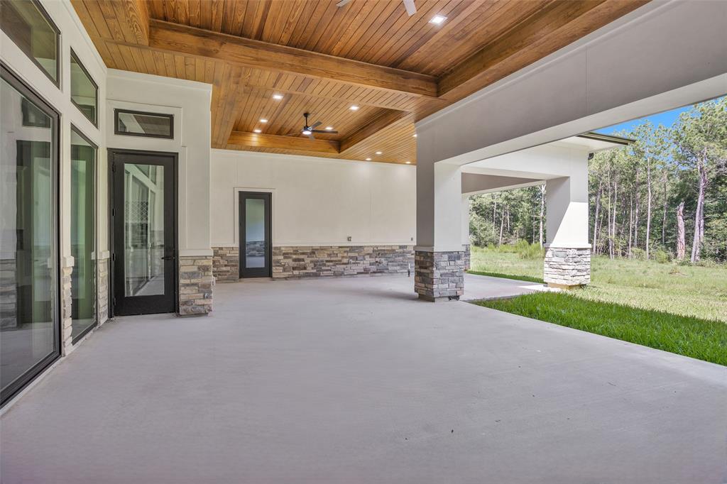 27900 E Stallion Lane, Waller, Texas image 40