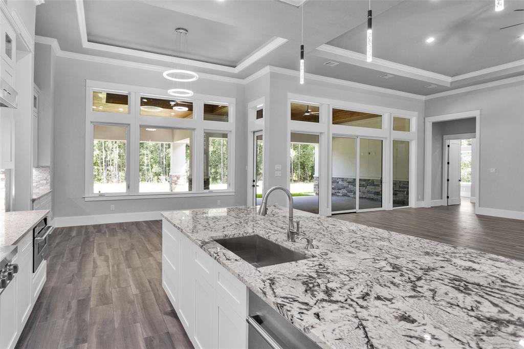 27900 E Stallion Lane, Waller, Texas image 14