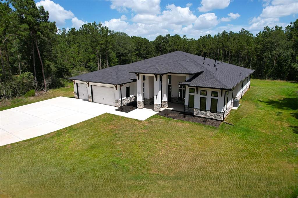27900 E Stallion Lane, Waller, Texas image 4