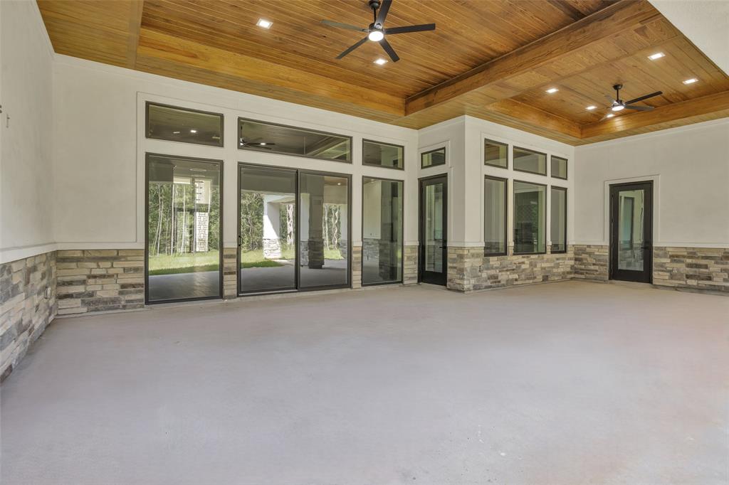 27900 E Stallion Lane, Waller, Texas image 38