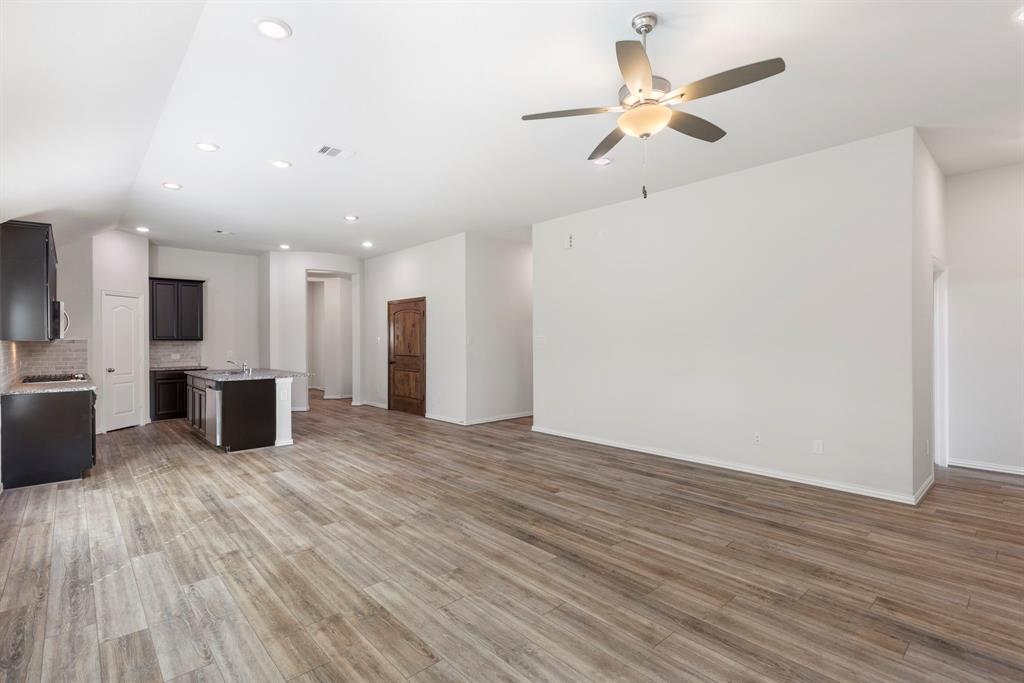121 N Cadence Hills Loop Loop, Conroe, Texas image 10