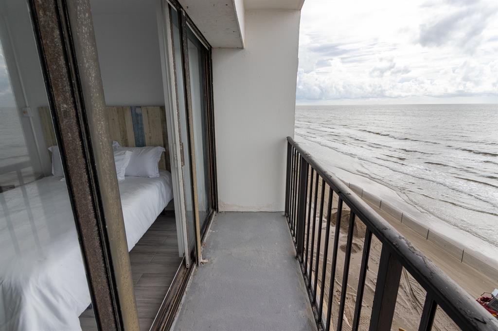 11949 Termini-san Luis Rd #402, Galveston, Texas image 16