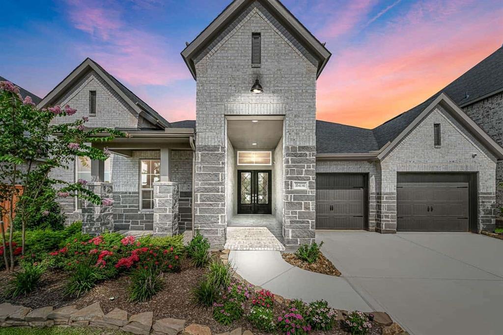 4859 Antler Run Drive, Spring, Texas image 1