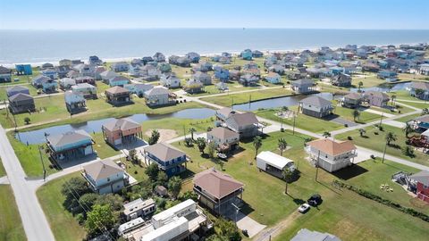 A home in Crystal Beach