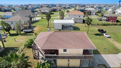 A home in Crystal Beach