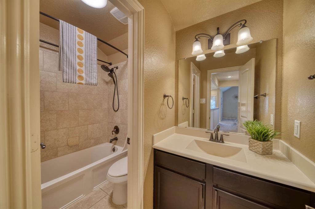 6303 Wood Creek Lane, League City, Texas image 24