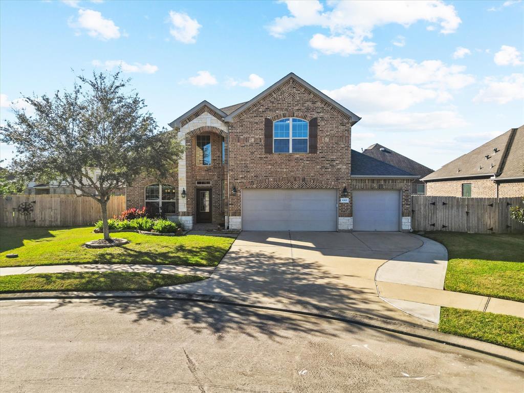 6303 Wood Creek Lane, League City, Texas image 1
