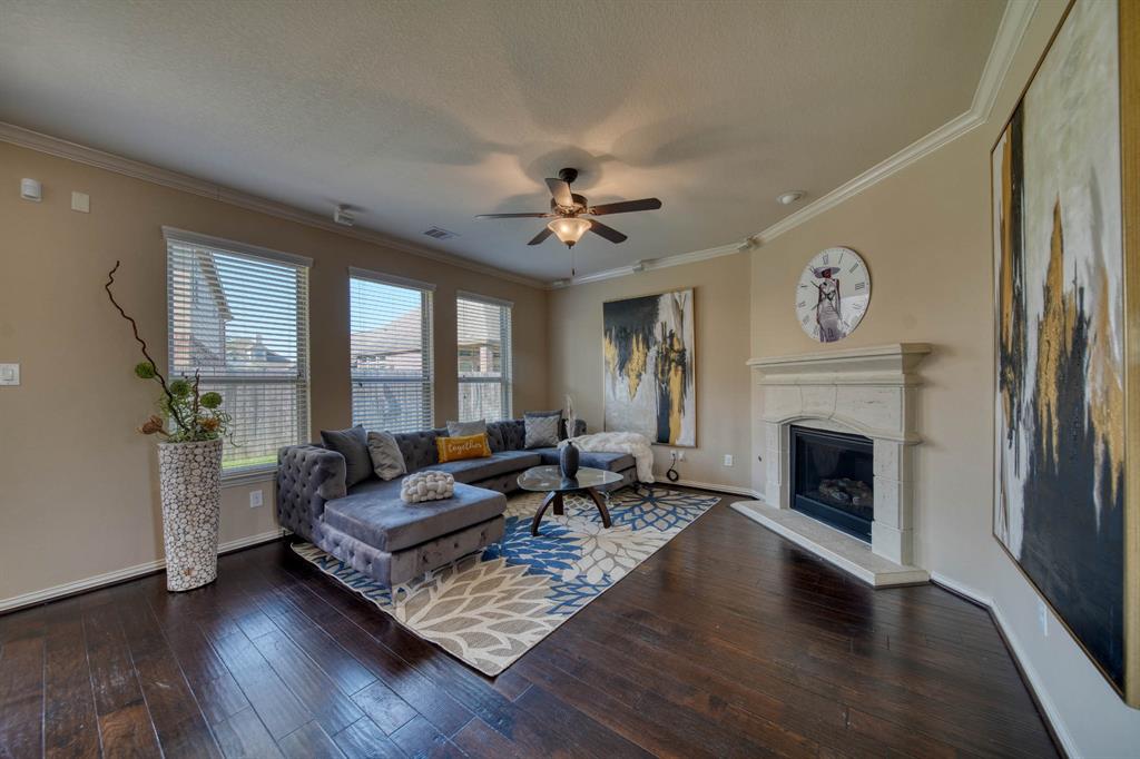 6303 Wood Creek Lane, League City, Texas image 7