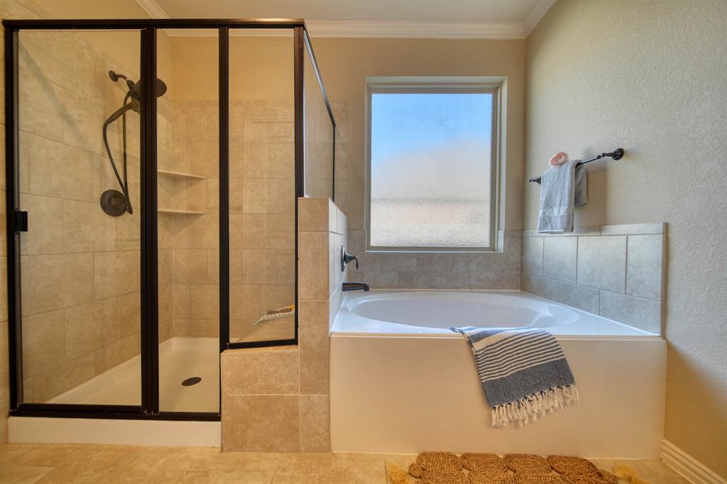 6303 Wood Creek Lane, League City, Texas image 19