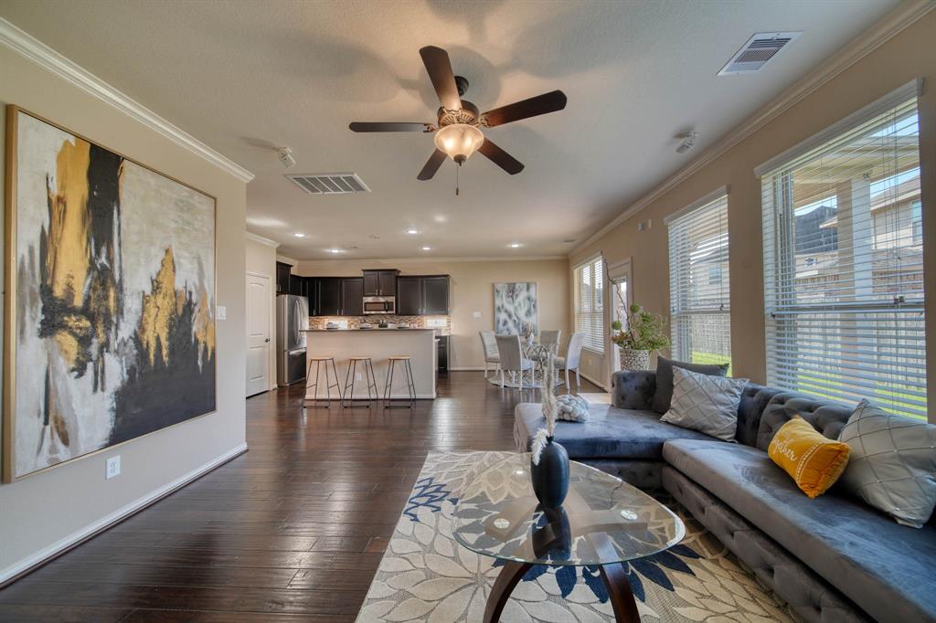 6303 Wood Creek Lane, League City, Texas image 9