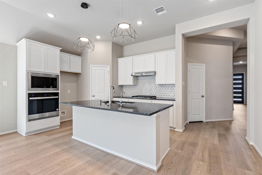 7471 Caprock Canyon Lane, Porter, Texas image 3