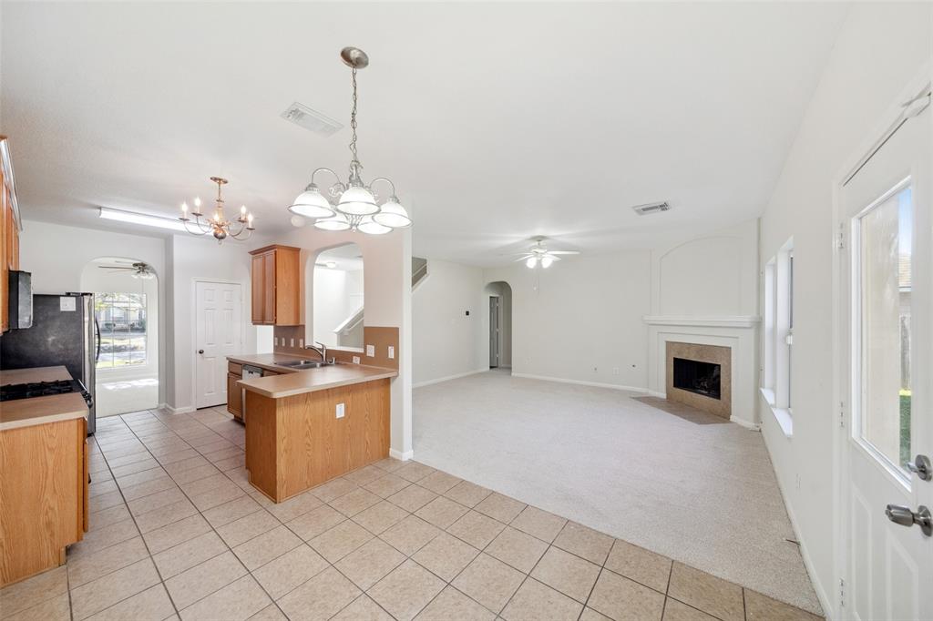 12211 Sunlight Peak Ln Ln, Humble, Texas image 28