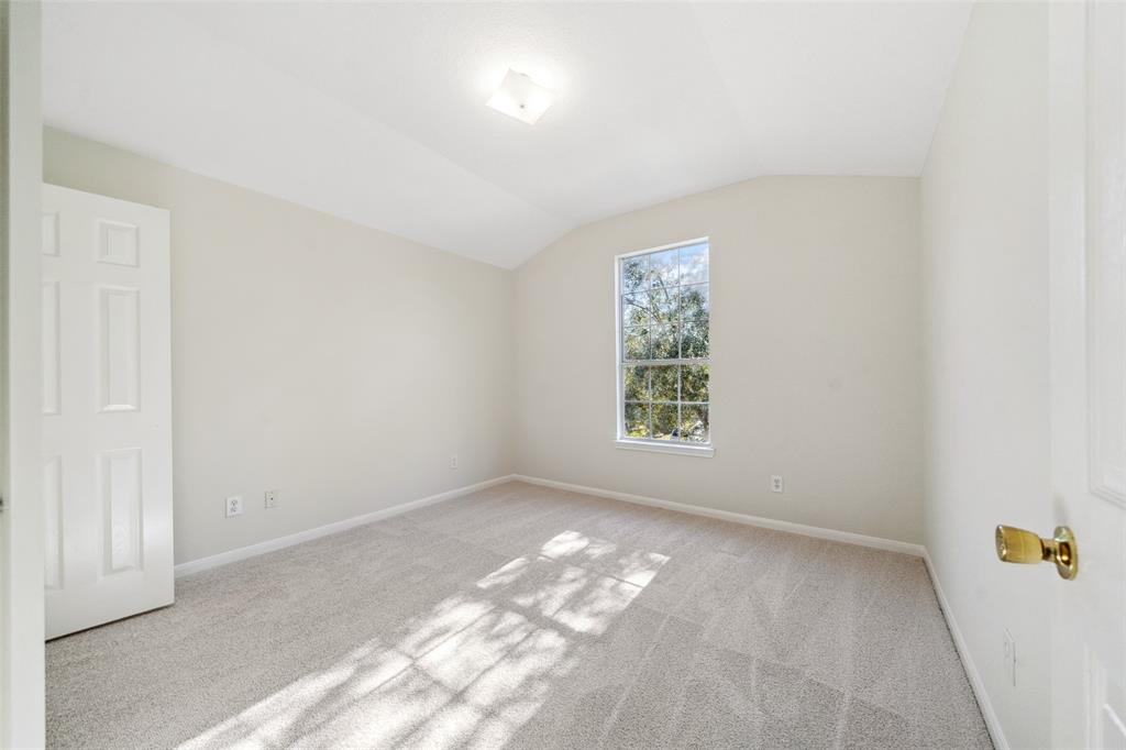 12211 Sunlight Peak Ln Ln, Humble, Texas image 17