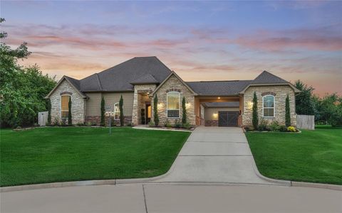 11 Hillsborough Drive E Montgomery TX 77356